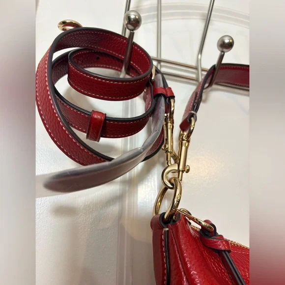 🍒 COACH Pennie Shoulder Bag - Crossbody in Red Pebble Leather - C6152 - Picture 8 of 16